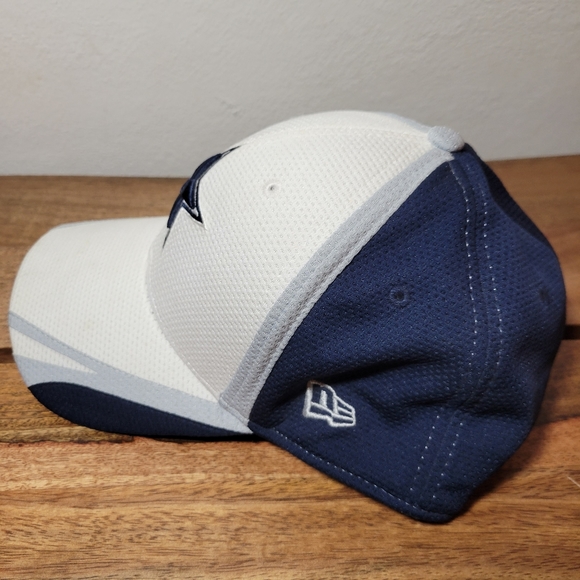 Dallas cowboys fitted hat by New Era size small-med - Picture 2 of 7